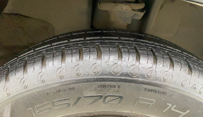 2021 Renault Kwid CLIMBER 1.0 AMT (O), Petrol, Automatic, 15,470 km, Right Front Tyre Tread