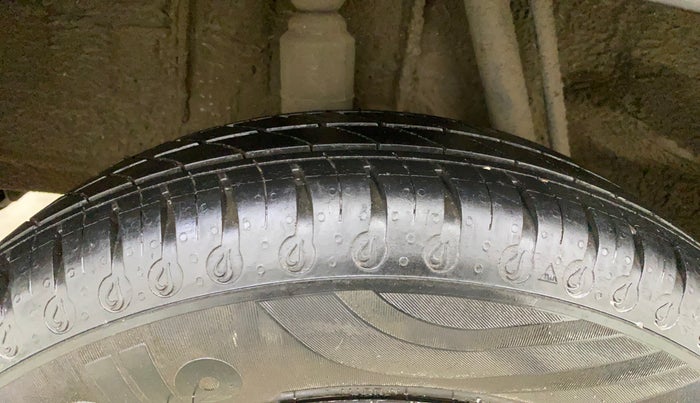 2021 Renault Kwid CLIMBER 1.0 AMT (O), Petrol, Automatic, 15,470 km, Right Rear Tyre Tread