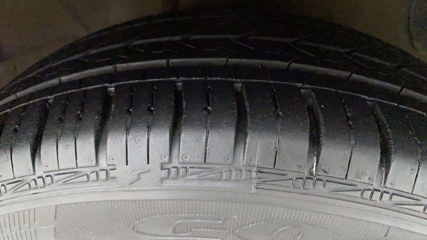 2019 Hyundai Grand i10 ASTA 1.2 KAPPA VTVT, Petrol, Manual, 59,024 km, Right Front Tyre Tread