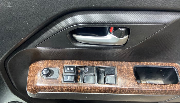 2019 Maruti New Wagon-R VXI 1.0, CNG, Manual, 94,250 km, Driver Side Door Panels Control