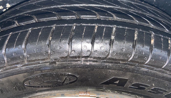 2019 Maruti New Wagon-R VXI 1.0, CNG, Manual, 94,250 km, Left Rear Tyre Tread