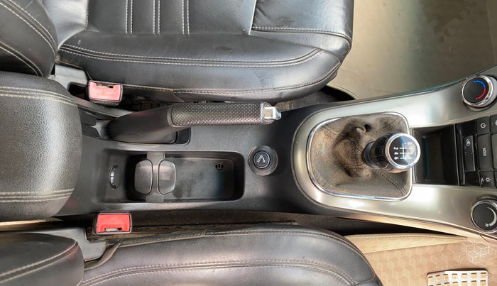 2017 Chevrolet Cruze LTZ, Diesel, Manual, 86,041 km, Gear Lever