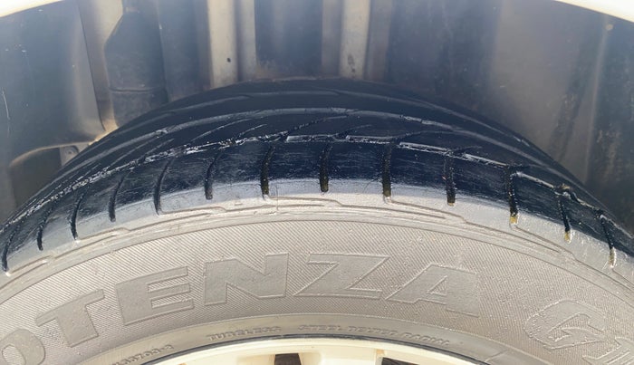 2017 Chevrolet Cruze LTZ, Diesel, Manual, 86,041 km, Right Rear Tyre Tread