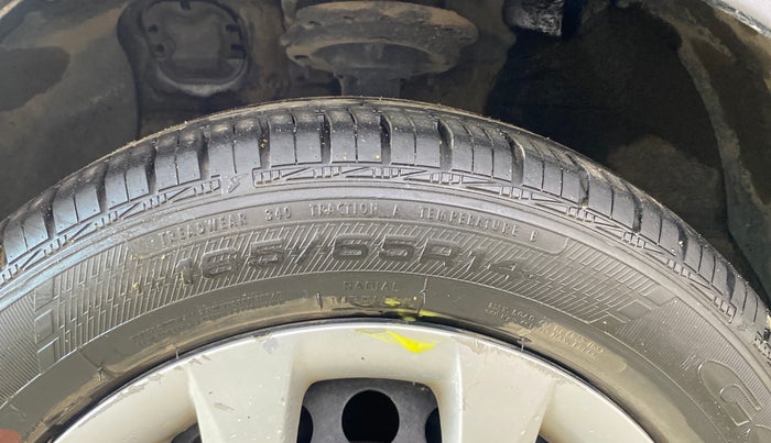 2016 Hyundai Grand i10 SPORTZ 1.2 KAPPA VTVT, Petrol, Manual, 68,800 km, Left Front Tyre Tread