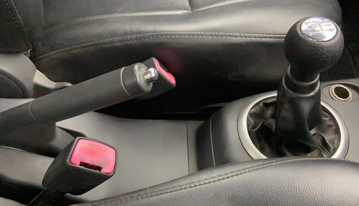 2009 Maruti Swift ZXI 1.3, Petrol, Manual, 78,279 km, Gear Lever