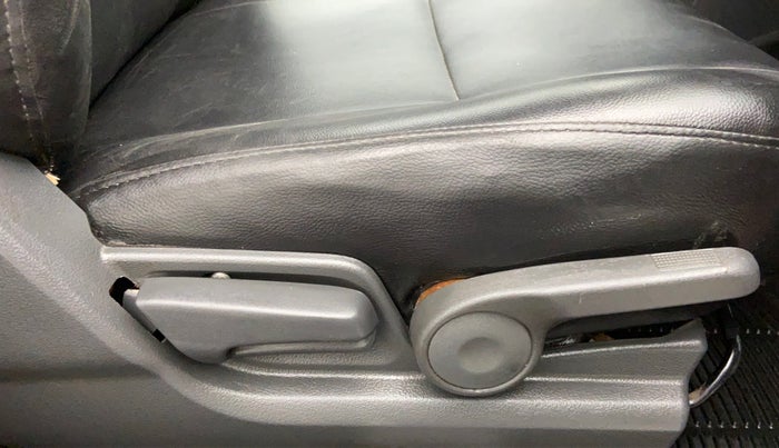 2009 Maruti Swift ZXI 1.3, Petrol, Manual, 78,279 km, Driver Side Adjustment Panel