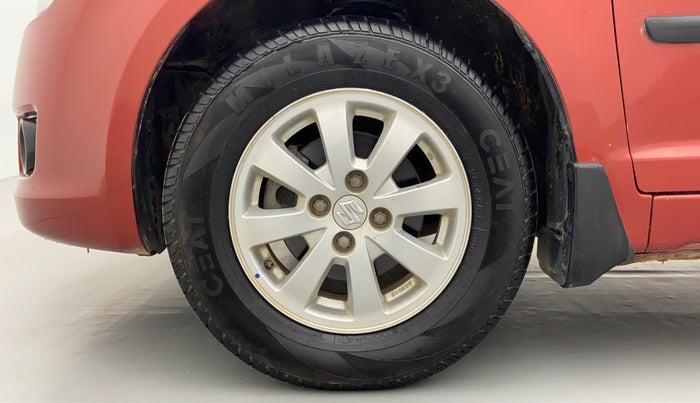 2009 Maruti Swift ZXI 1.3, Petrol, Manual, 78,279 km, Left Front Wheel