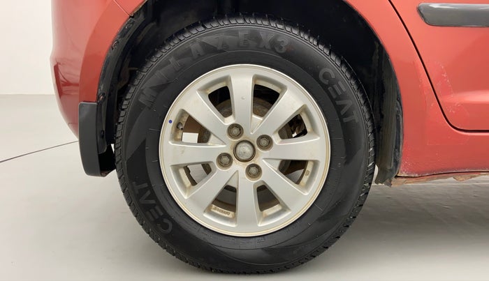 2009 Maruti Swift ZXI 1.3, Petrol, Manual, 78,279 km, Right Rear Wheel