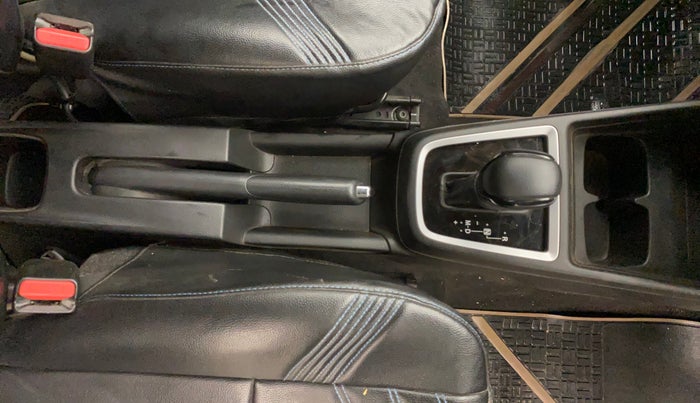 2020 Maruti Swift VXI AMT, Petrol, Automatic, 80,297 km, Gear Lever