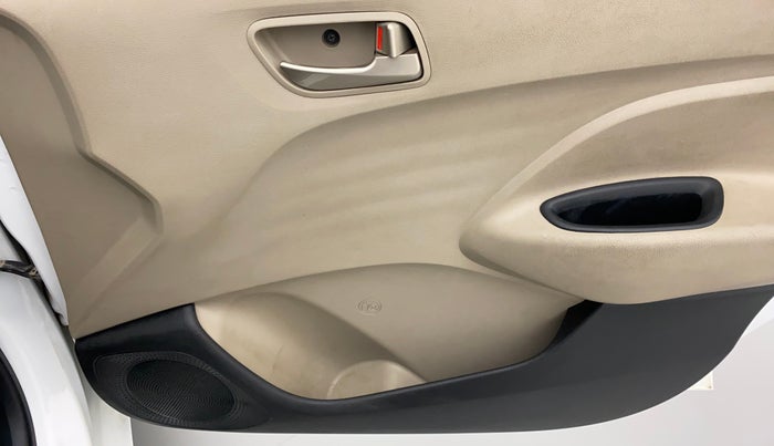 2019 Hyundai NEW SANTRO ASTA MT, Petrol, Manual, 29,906 km, Driver Side Door Panels Control