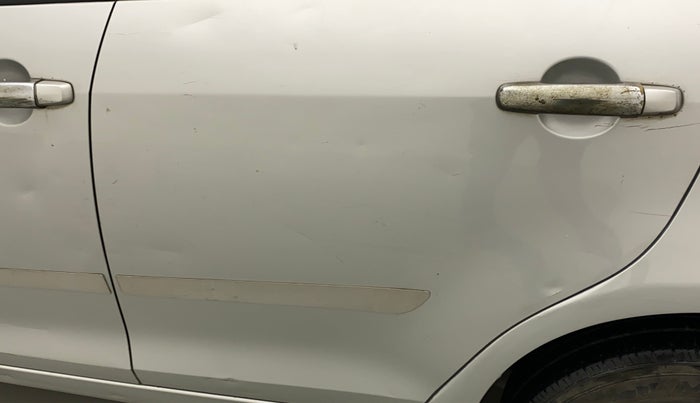 2012 Maruti Swift VXI, CNG, Manual, 86,899 km, Rear left door - Minor scratches