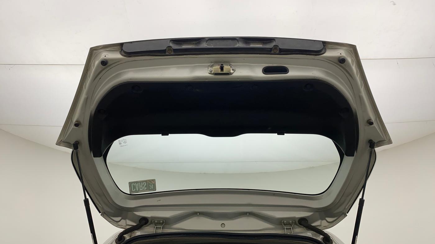 2012 Maruti Swift VXI, CNG, Manual, 86,899 km, Boot Door Open