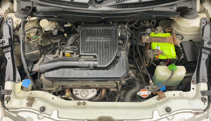 2012 Maruti Swift VXI, CNG, Manual, 86,899 km, Open Bonet