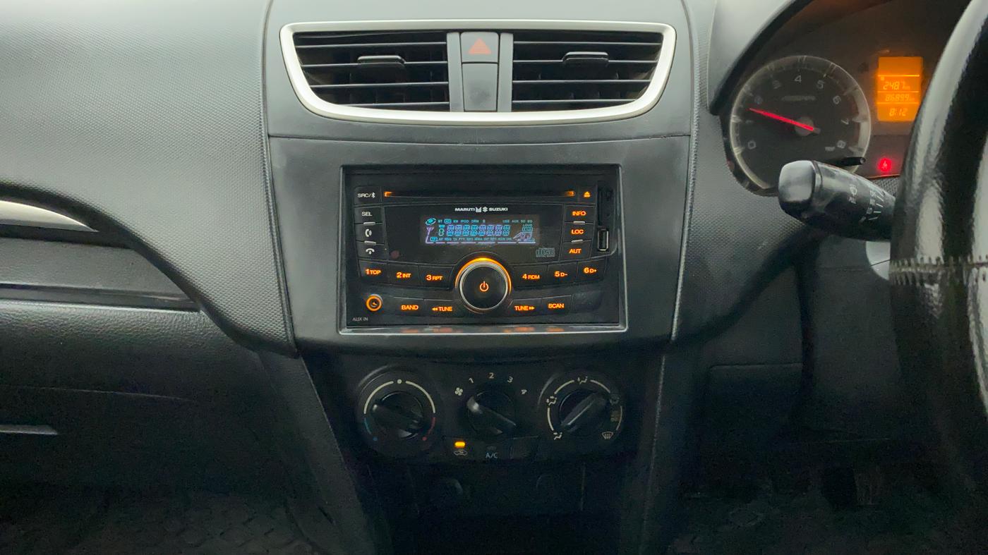 2012 Maruti Swift VXI, CNG, Manual, 86,899 km, Air Conditioner
