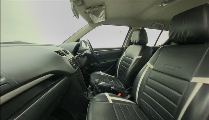2012 Maruti Swift VXI, CNG, Manual, 86,899 km, Right Side Front Door Cabin