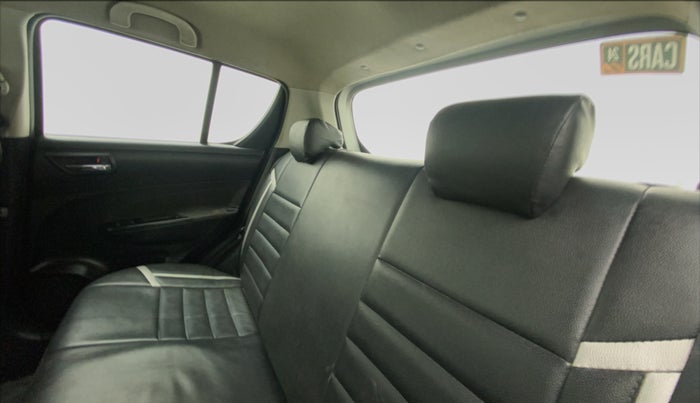 2012 Maruti Swift VXI, CNG, Manual, 86,899 km, Right Side Rear Door Cabin