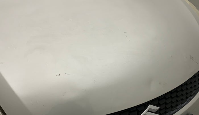 2012 Maruti Swift VXI, CNG, Manual, 86,899 km, Bonnet (hood) - Slightly dented