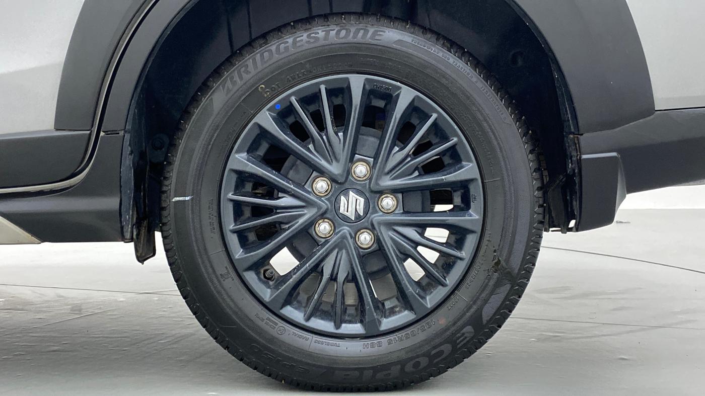 2021 Maruti XL6 ZETA SHVS, Petrol, Manual, 25,374 km, Left Rear Wheel