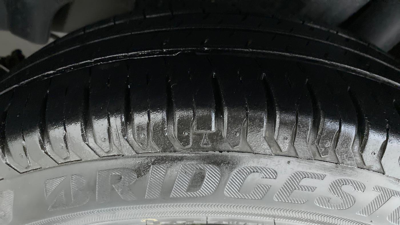 2021 Maruti XL6 ZETA SHVS, Petrol, Manual, 25,374 km, Left Rear Tyre Tread