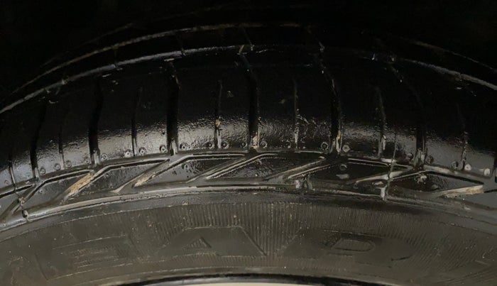 2022 Tata NEXON XZ PLUS (PREMIUM) PETROL, Petrol, Manual, 62,468 km, Right Front Tyre Tread