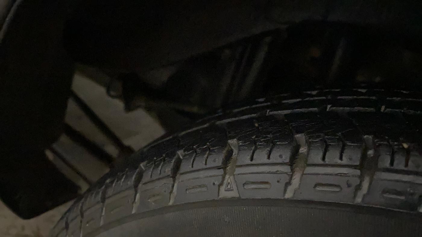 2016 Maruti Alto K10 VXI AMT, Petrol, Automatic, 44,427 km, Left Rear Tyre Tread