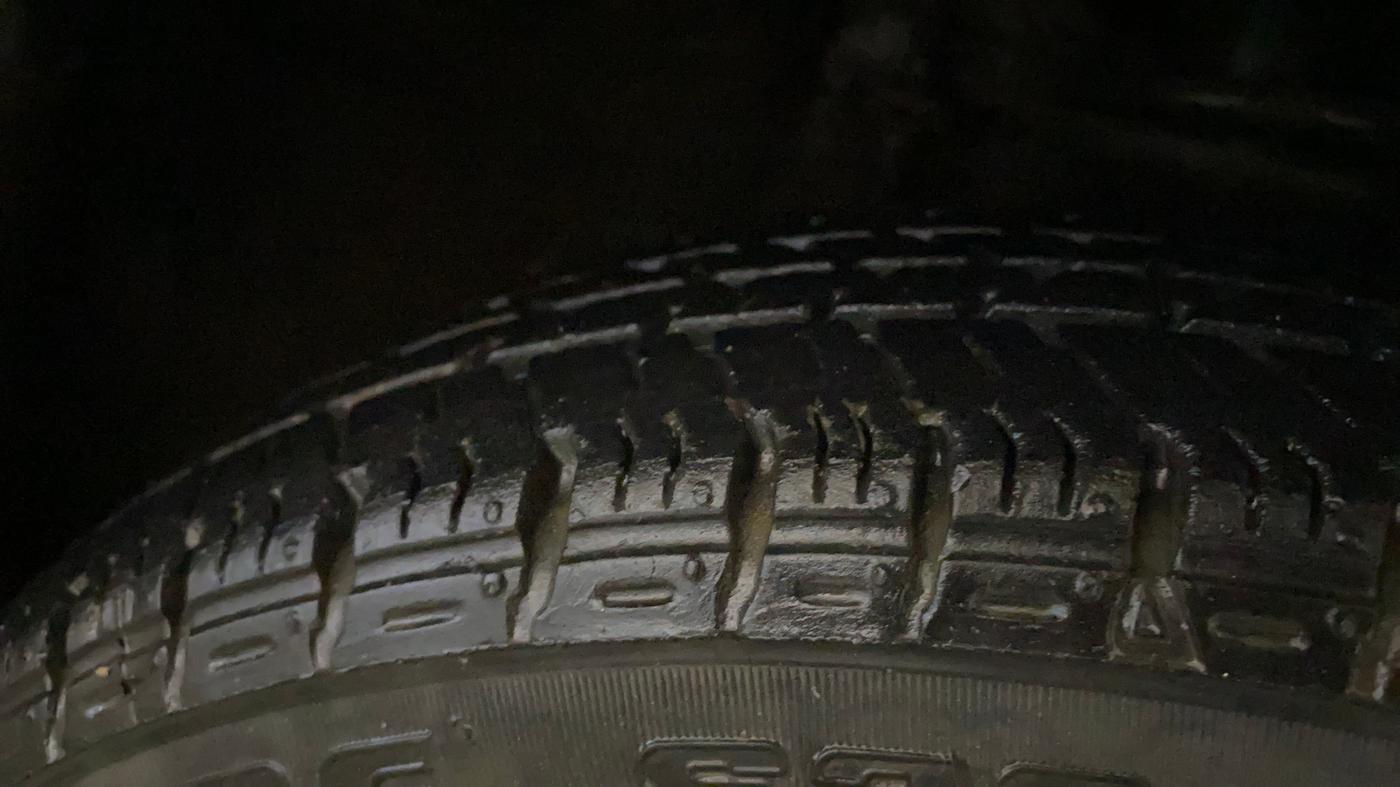2016 Maruti Alto K10 VXI AMT, Petrol, Automatic, 44,427 km, Right Front Tyre Tread