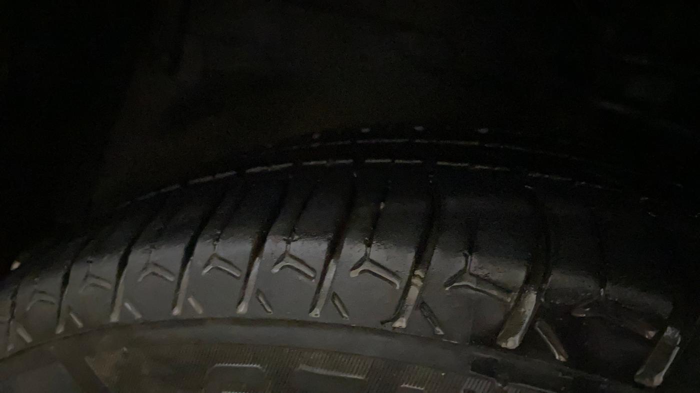 2016 Maruti Alto K10 VXI AMT, Petrol, Automatic, 44,427 km, Left Front Tyre Tread