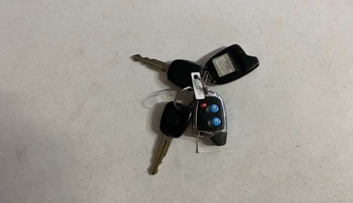 2016 Maruti Alto K10 VXI AMT, Petrol, Automatic, 44,427 km, Key Close Up