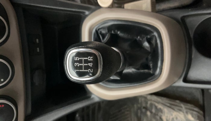 2015 Hyundai Grand i10 SPORTZ 1.2 KAPPA VTVT, Petrol, Manual, 63,626 km, Gear Lever