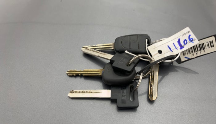 2015 Hyundai Grand i10 SPORTZ 1.2 KAPPA VTVT, Petrol, Manual, 63,626 km, Key Close Up