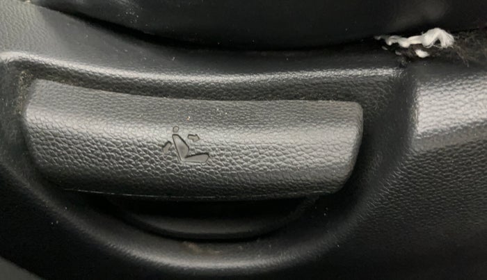 2015 Hyundai Grand i10 SPORTZ 1.2 KAPPA VTVT, Petrol, Manual, 63,626 km, Driver Side Adjustment Panel