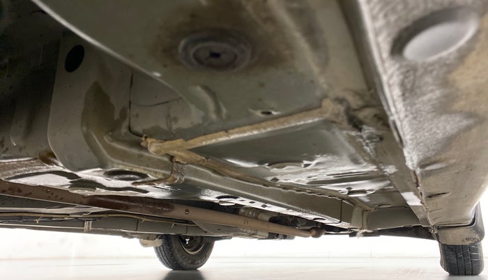 2014 Hyundai Eon D-LITE+, CNG, Manual, 40,187 km, Right Side Underbody