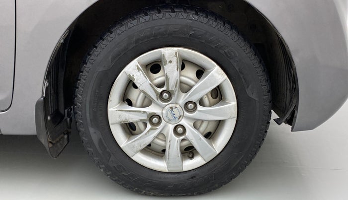 2014 Hyundai Eon D-LITE+, CNG, Manual, 40,187 km, Right Front Wheel