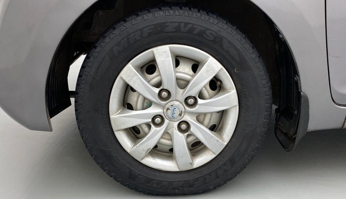 2014 Hyundai Eon D-LITE+, CNG, Manual, 40,187 km, Left Front Wheel