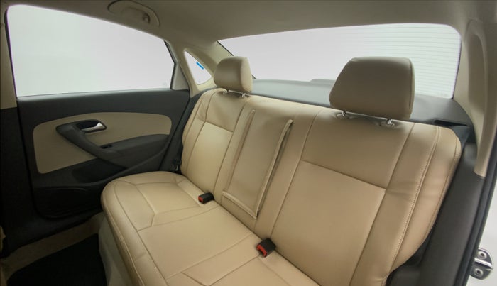 2013 Volkswagen Vento HIGHLINE DIESEL, Diesel, Manual, 1,44,408 km, Right Side Door Cabin View