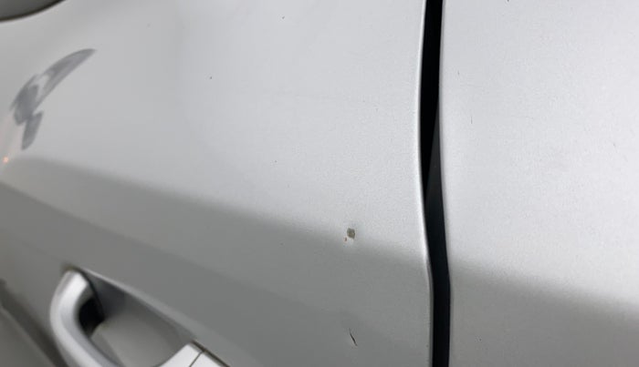 2021 Mahindra XUV300 W6 1.5 DIESEL, Diesel, Manual, 86,265 km, Rear left door - Slightly dented