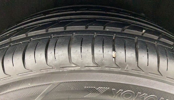 2016 Mercedes Benz B Class B200 CDI SPORT, Diesel, Automatic, 28,265 km, Left Rear Tyre Tread