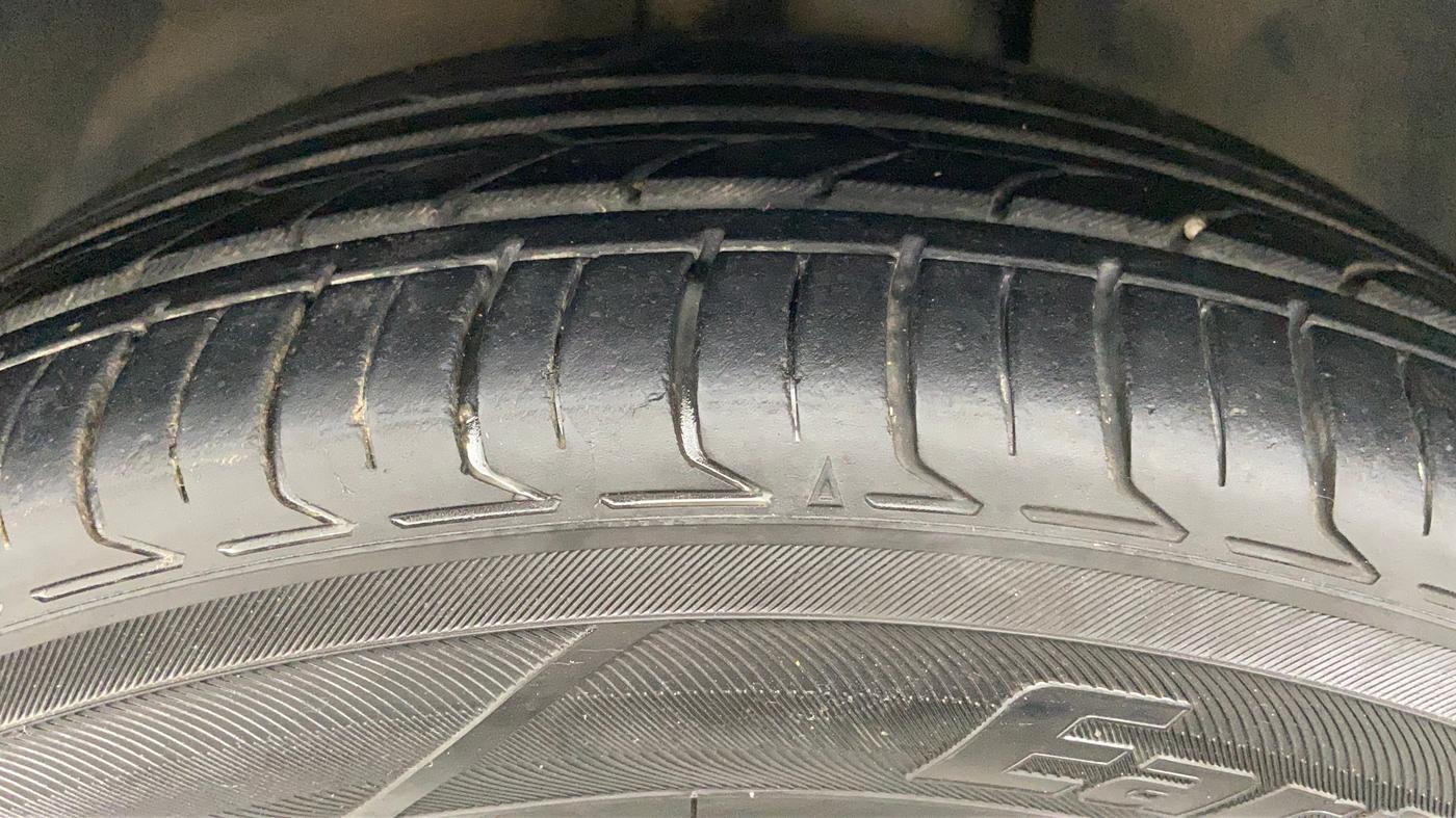 2016 Mercedes Benz B Class B200 CDI SPORT, Diesel, Automatic, 28,265 km, Left Front Tyre Tread