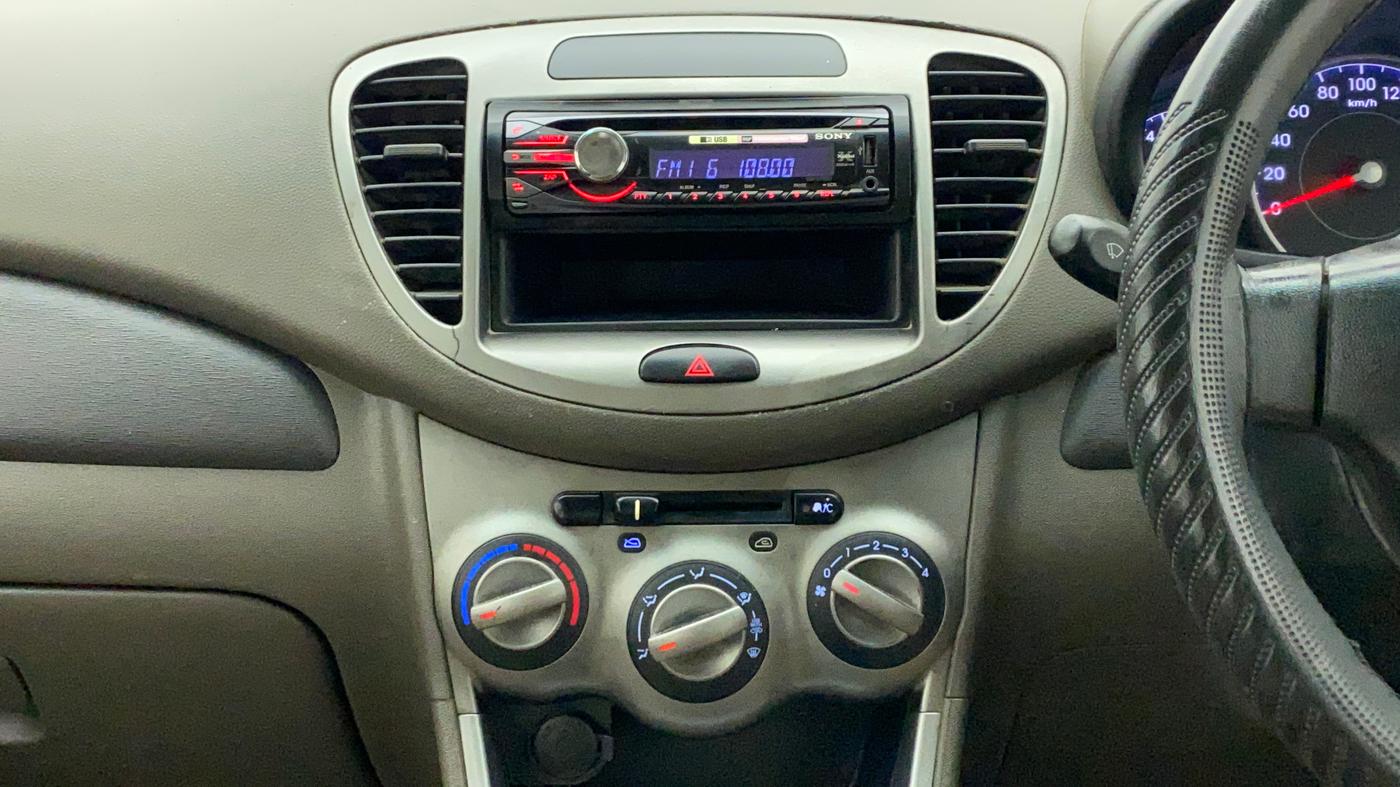 2012 Hyundai i10 ERA 1.1, Petrol, Manual, 1,04,035 km, Air Conditioner