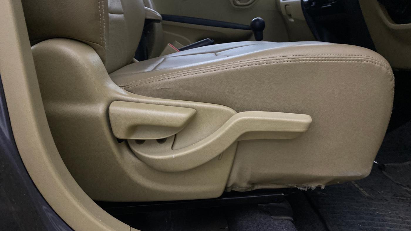 2018 Honda Amaze 1.2L I-VTEC S OPT, Petrol, Manual, 35,063 km, Driver Side Adjustment Panel