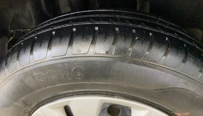 2021 Maruti Swift VXI AMT, Petrol, Automatic, 62,815 km, Right Rear Tyre Tread