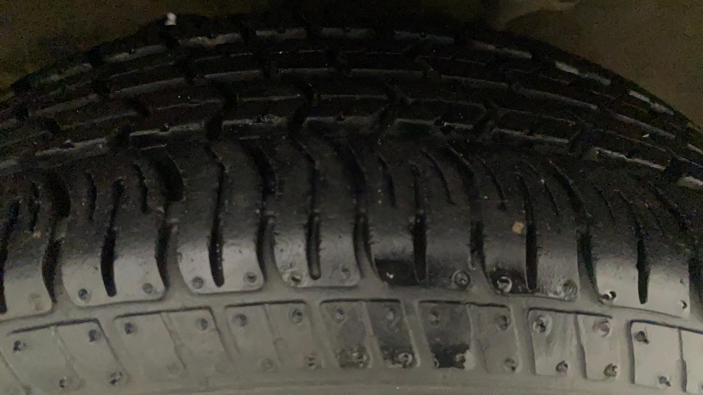 2018 Maruti Alto K10 VXI (O) AMT, Petrol, Automatic, 10,596 km, Right Rear Tyre Tread