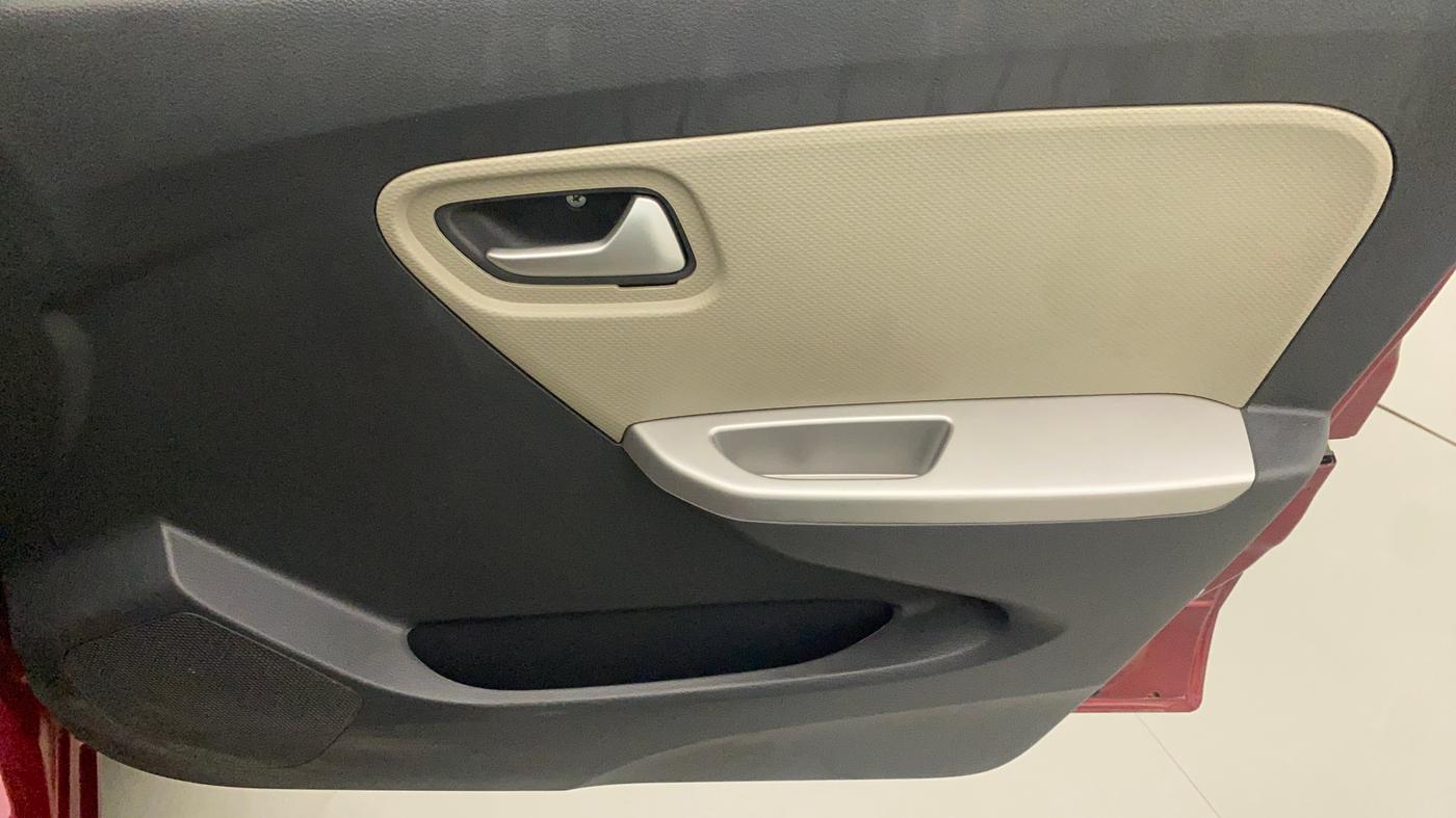 2018 Maruti Alto K10 VXI (O) AMT, Petrol, Automatic, 10,596 km, Driver Side Door Panels Control