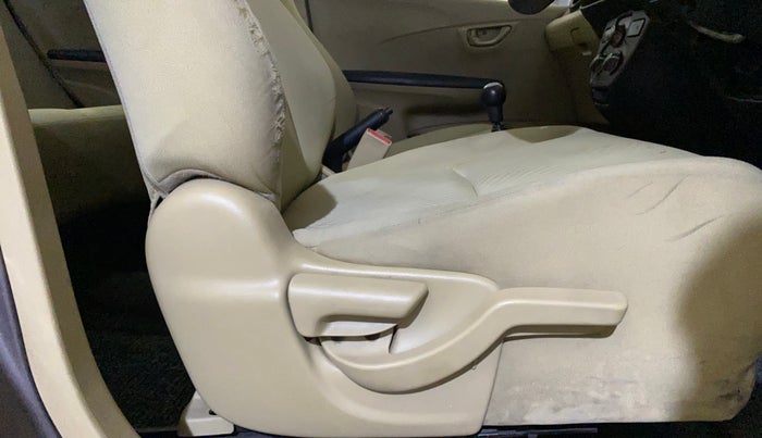 2015 Honda Amaze 1.2L I-VTEC SX, Petrol, Manual, 1,09,430 km, Driver Side Adjustment Panel