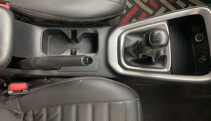 2021 KIA SONET HTE 1.2, Petrol, Manual, 47,881 km, Gear Lever