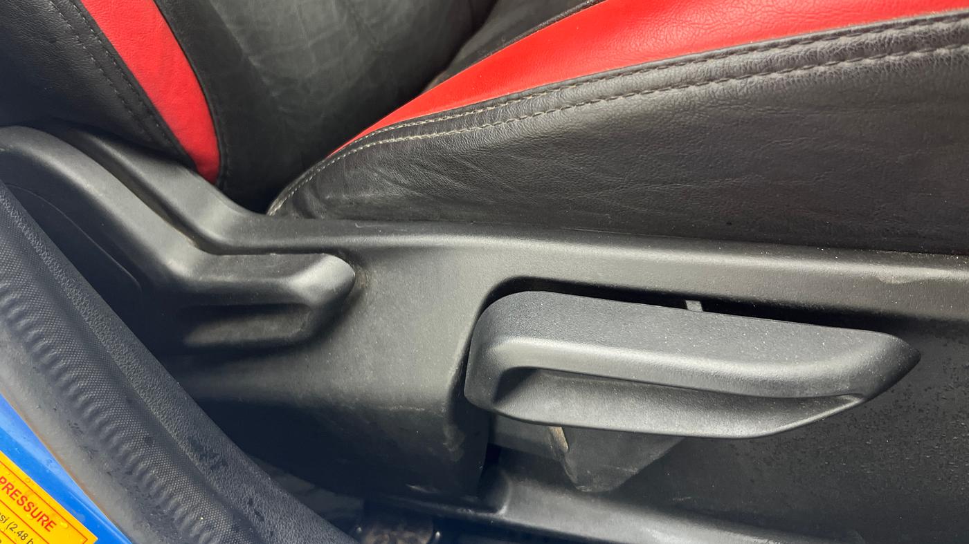 2020 Tata Tiago XZ PLUS DUAL TONE PETROL, Petrol, Manual, 45,112 km, Driver Side Adjustment Panel