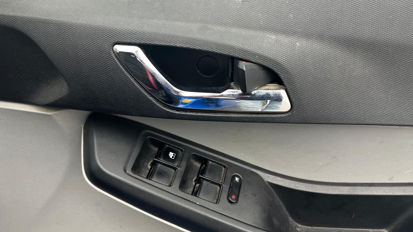 2020 Tata Tiago XZ PLUS DUAL TONE PETROL, Petrol, Manual, 45,112 km, Driver Side Door Panels Control