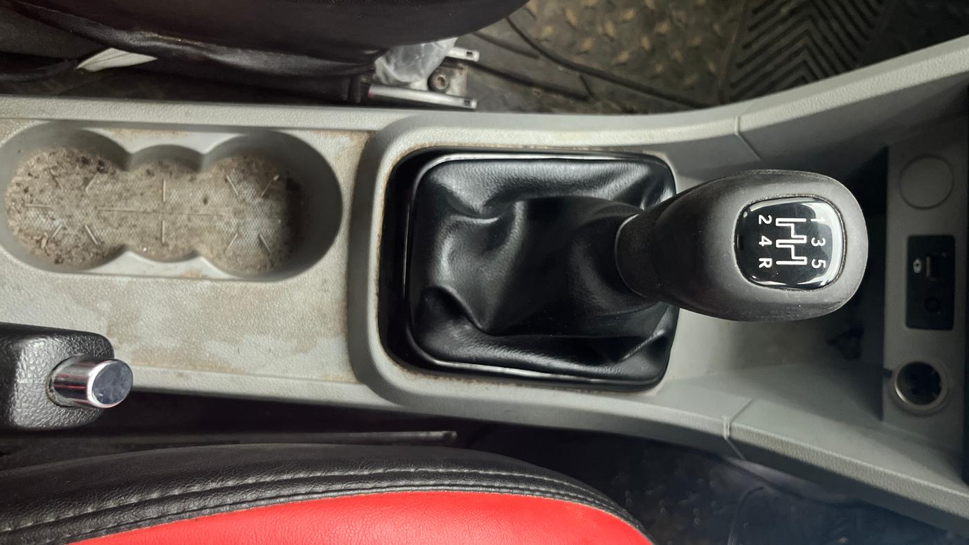 2020 Tata Tiago XZ PLUS DUAL TONE PETROL, Petrol, Manual, 45,112 km, Gear Lever
