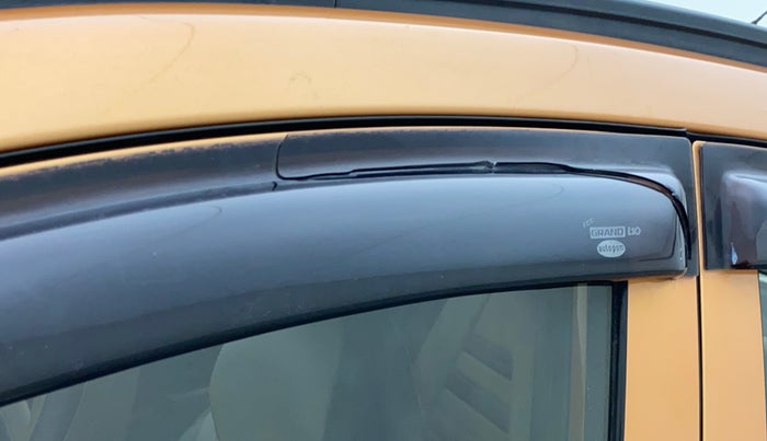2017 Hyundai Grand i10 ASTA 1.2 KAPPA VTVT, Petrol, Manual, 60,490 km, Front passenger door - Door visor damaged