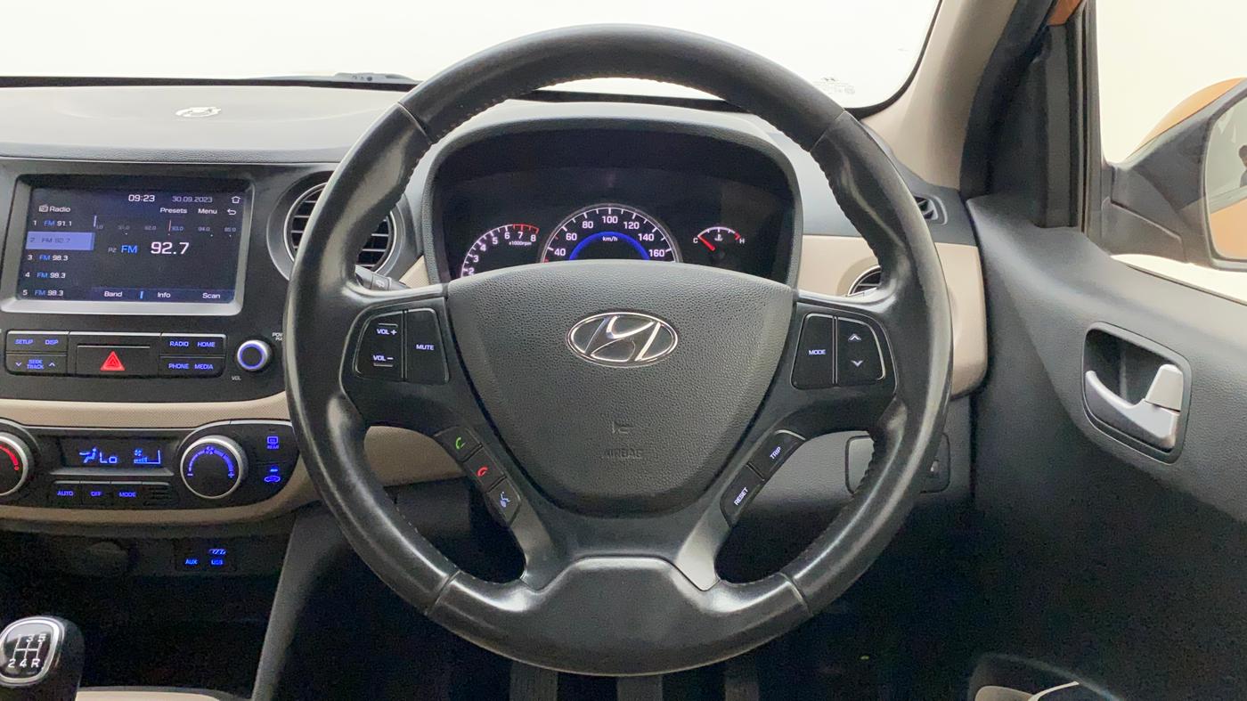 2017 Hyundai Grand i10 ASTA 1.2 KAPPA VTVT, Petrol, Manual, 60,490 km, Steering Wheel Close Up